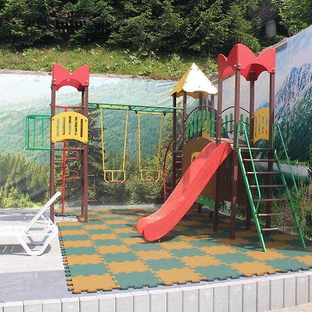 Біля Витягу Slavske Ngoại thất bức ảnh
